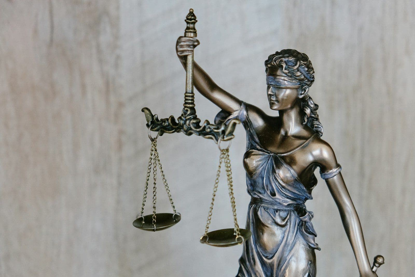 Judge's gavel, representing consumer lawsuits against credit bureaus under the FCRA.