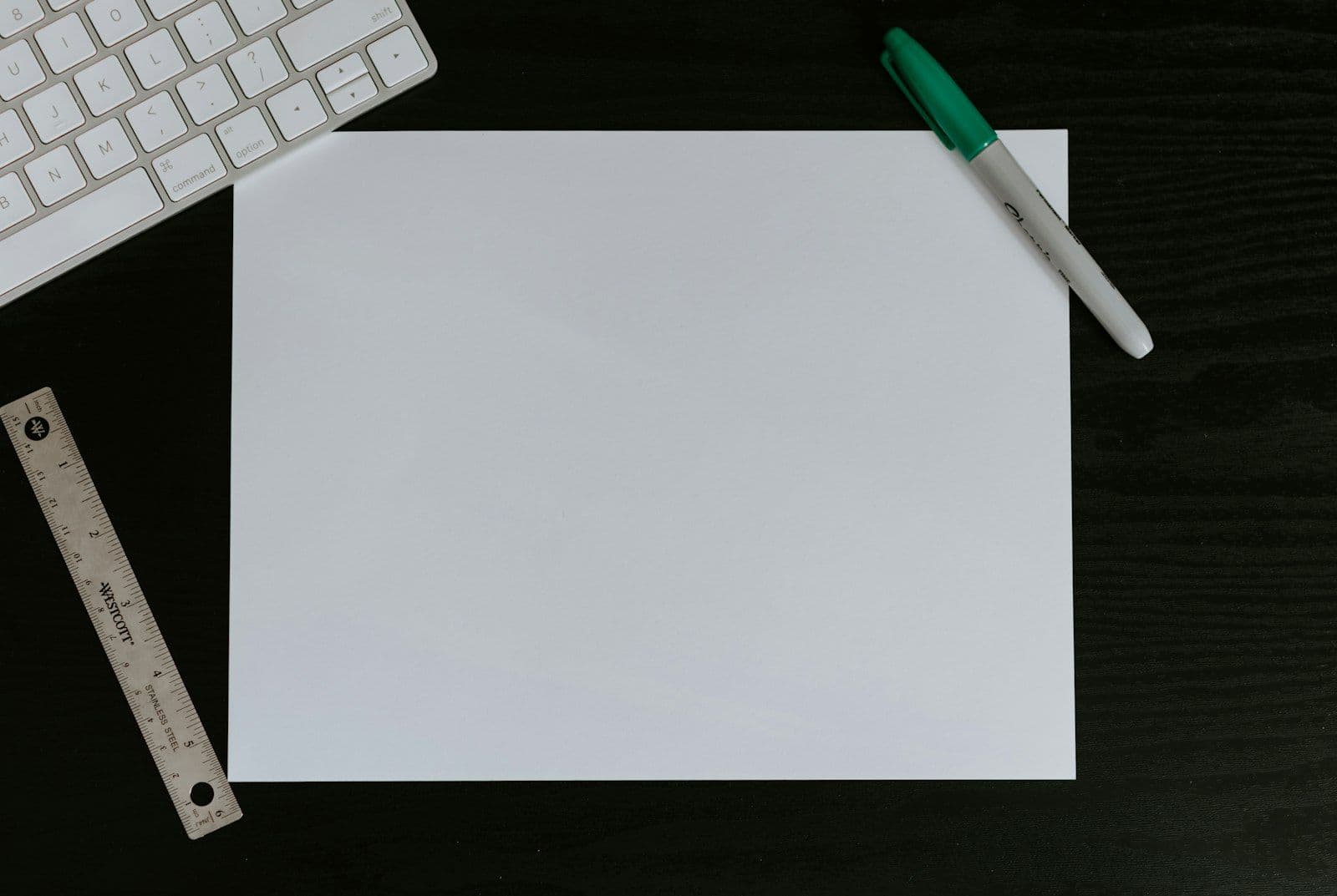 Gray and green marker, illustrating how to Dispute a Credit Report Error.